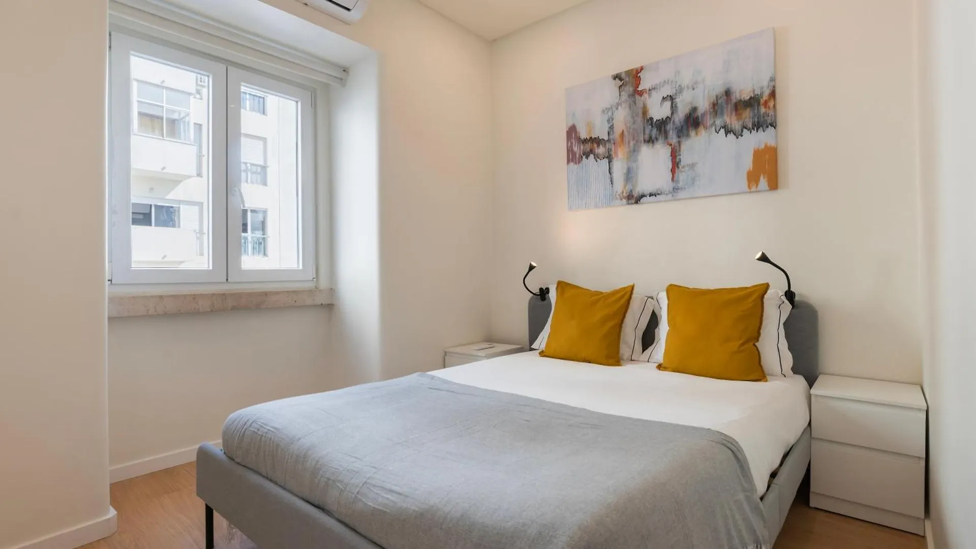 Homely 2Bdr Apartment With Terrace By Lovelystay Lisboa 0*,  البرتغال