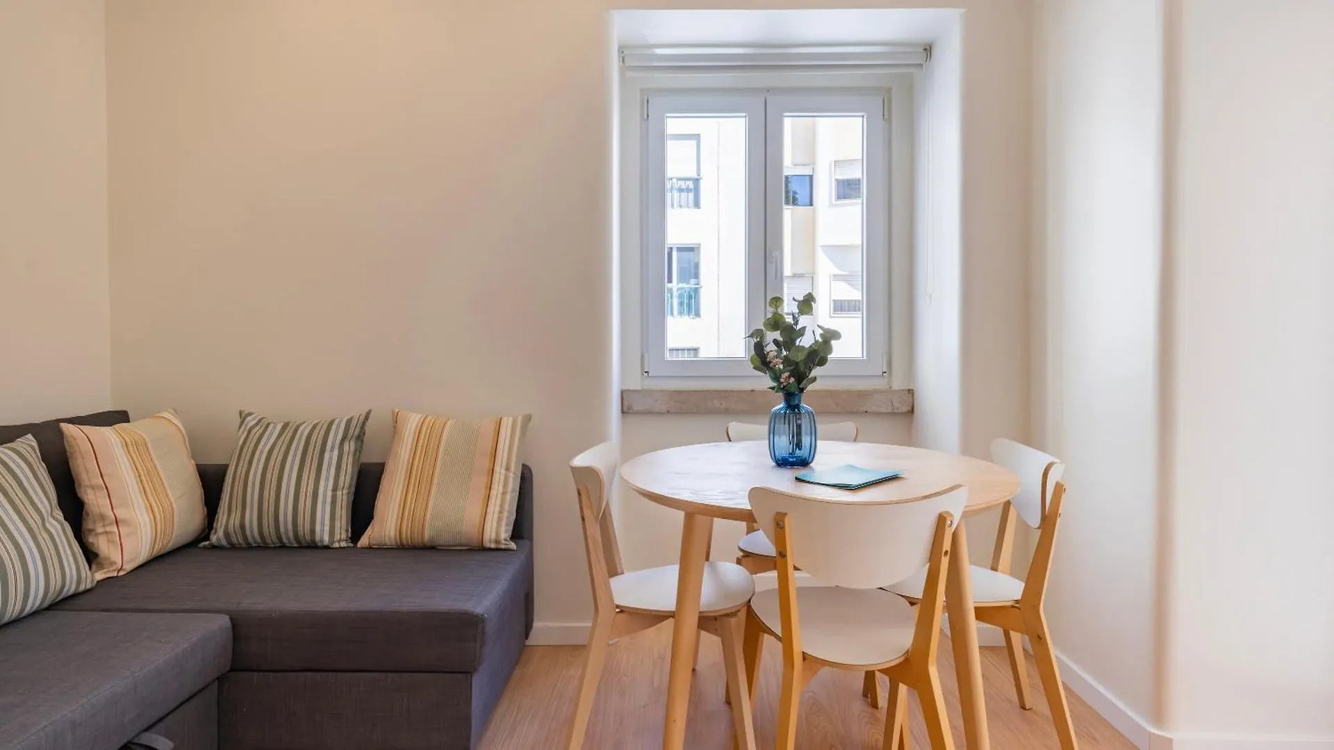 Homely 2Bdr Apartment With Terrace By Lovelystay Lisboa 0*,